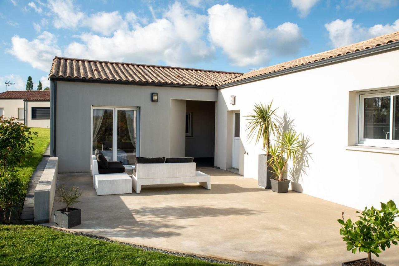 Gite "Le Mesminois" Etablissement Avec Espace Bien-Etre Et Sauna Saint-Mesmin  Exterior foto